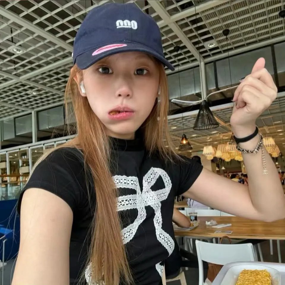 荒岛美女